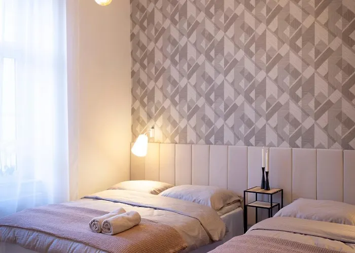 Magnolia 1 דירה *